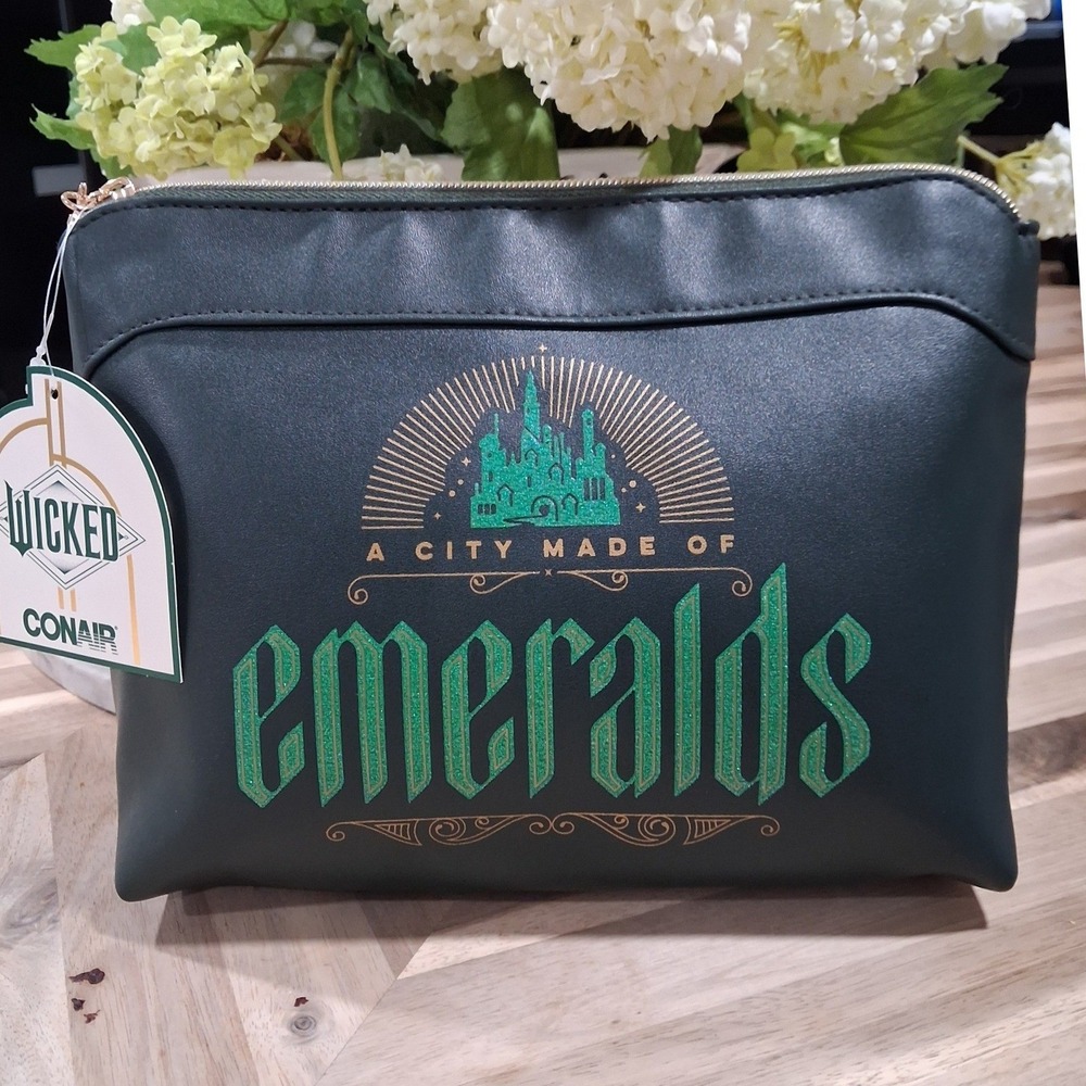 Conair Wicked A City Made of Emeralds Green Makeup Bag Travel Pouch Loofahs New